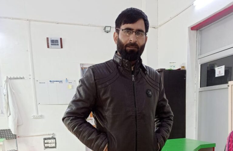 Mr. Showkat Bashir Biochemist